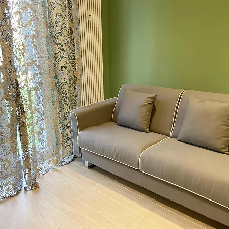 Casa Di Laura Mono E Bilo Di Fronte Ospedale San Raffaele