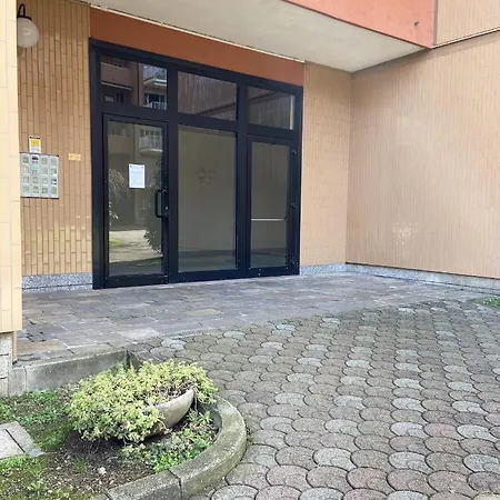 Casa Di Laura Mono E Bilo Di Fronte Ospedale San Raffaele